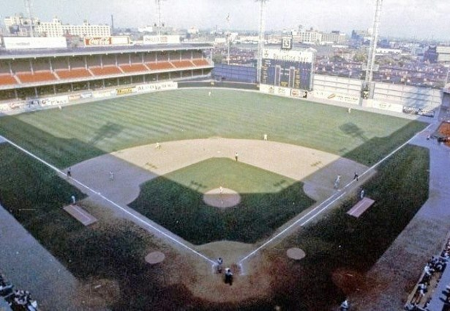 http://www.somworld.com/xballparks/BP039D.bmp